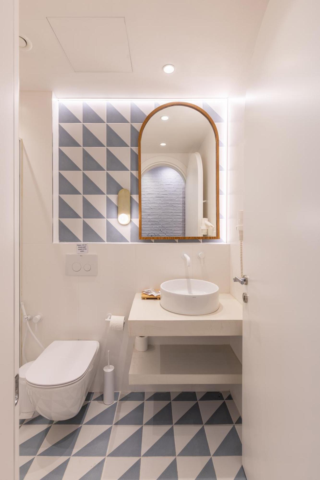 Elpis Guest House Himare Bagian luar foto