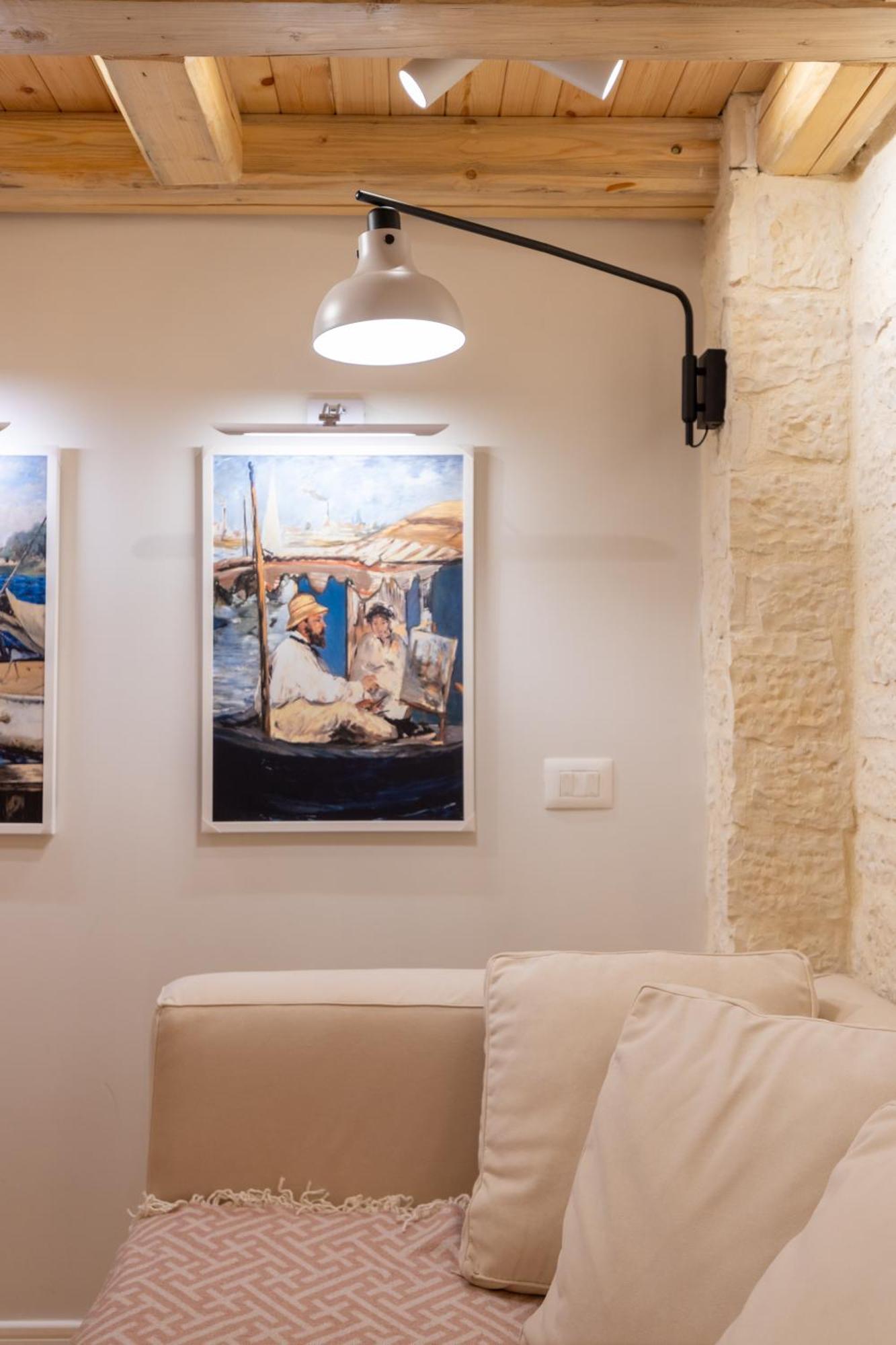 Elpis Guest House Himare Bagian luar foto