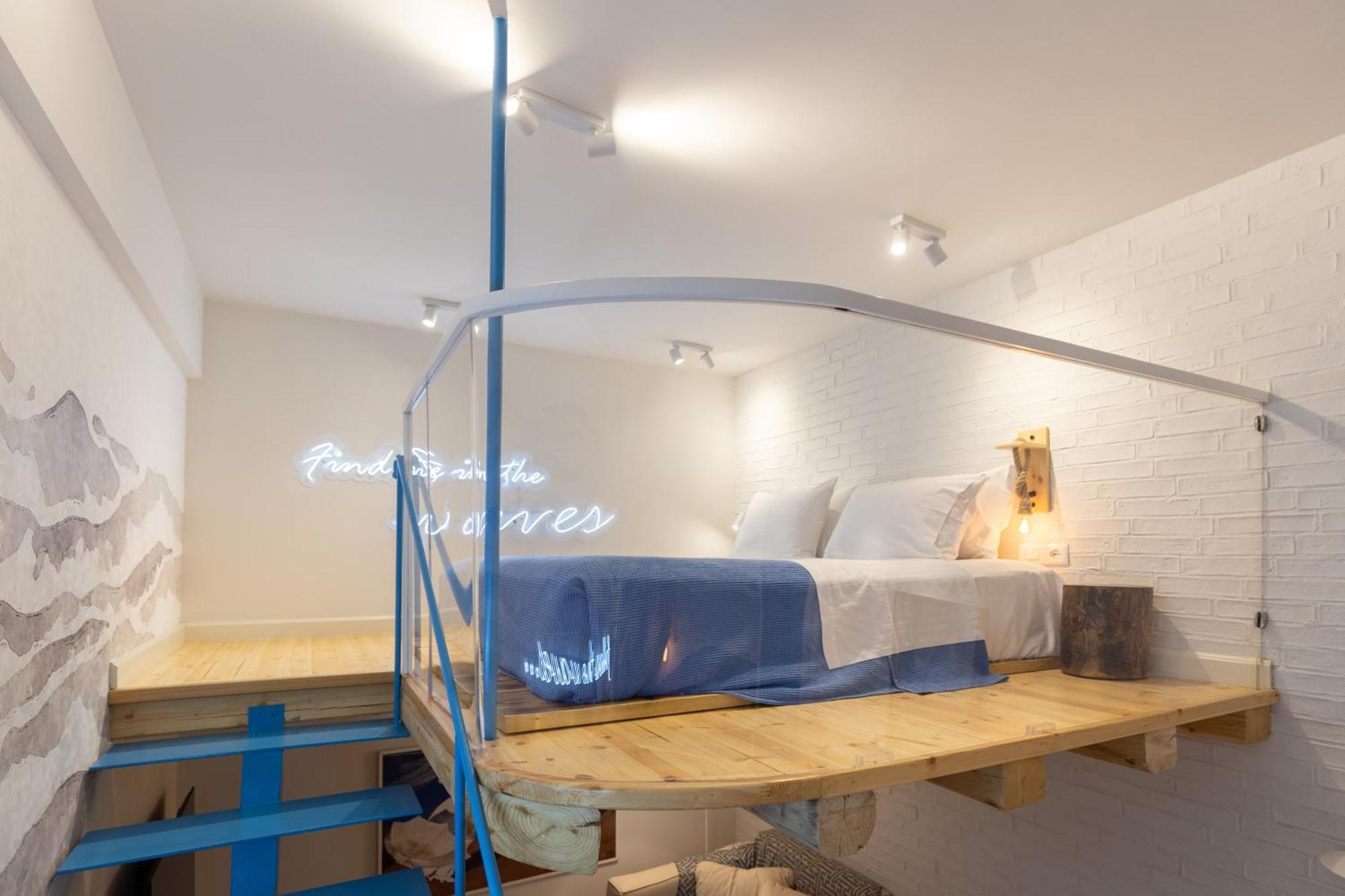 Elpis Guest House Himare Bagian luar foto